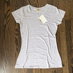 NWT Onno bamboo short sleeve tshirt